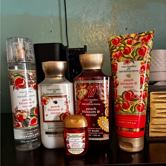 Vera Bradley & Bath & Body Works Other - Vera Bradley X BB’W Peach Blossom & Nectar Body Care Set - Peach 5 Pc